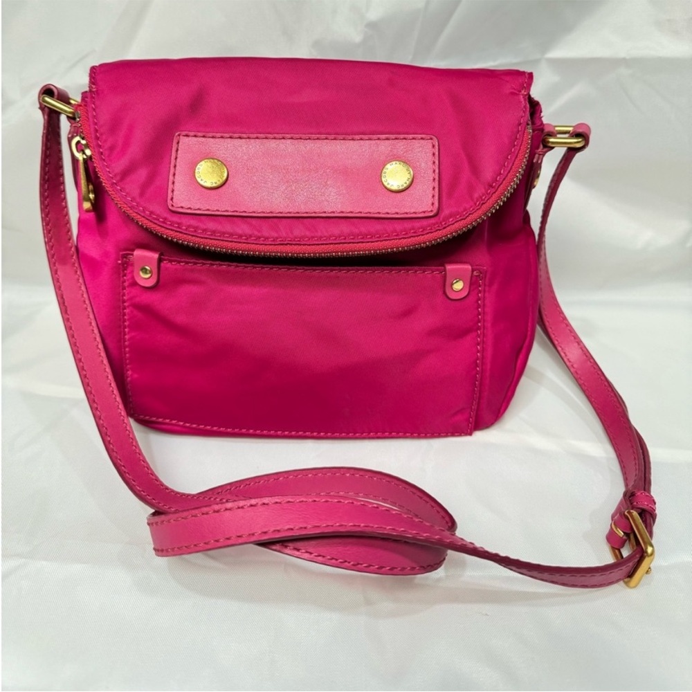 MARC JACOBS Preppy Nylon Mini Natasha Crossbody Bag Pink Magenta